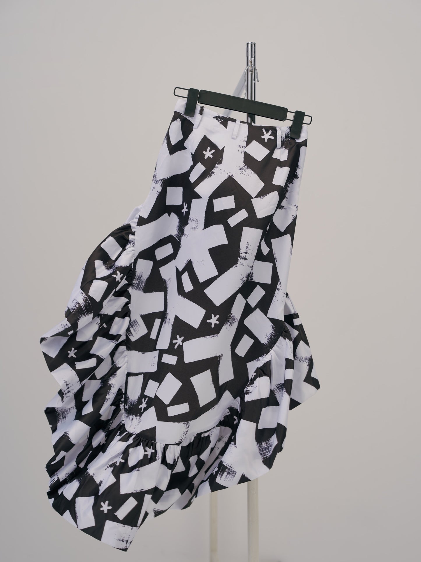 YONAKA x Eric Haze アートフィッシュテールスカート