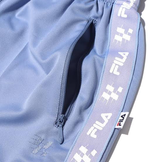 FILA × YONAKA トラック  パンツ（ライトブルー）